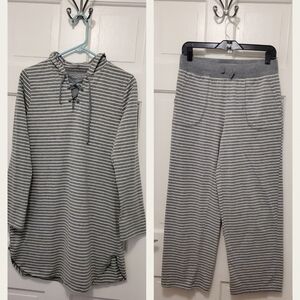 Nautica Grey Striped Loungewear Set, Top Large, Bottoms Medium, comfy, casual